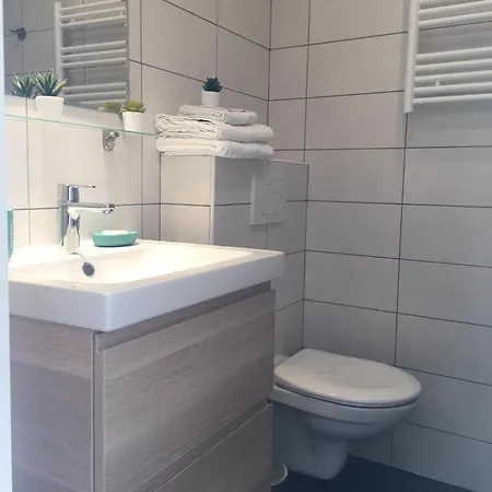 Bord De Mer, Avec Terrasse Apartment